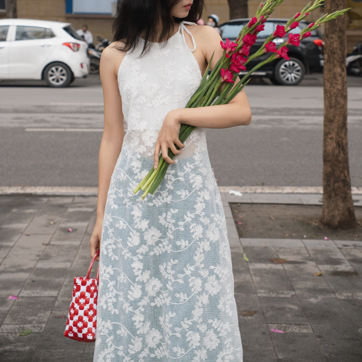 Áo dài Thanh Du với họa tiết độc đáo, màu sắc trang nhã