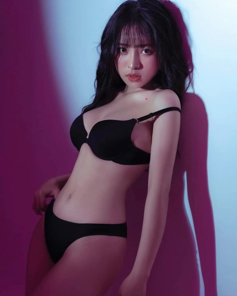 Gái xinh bikini gợi cảm, khoe vẻ đẹp quyến rũ hút hồn