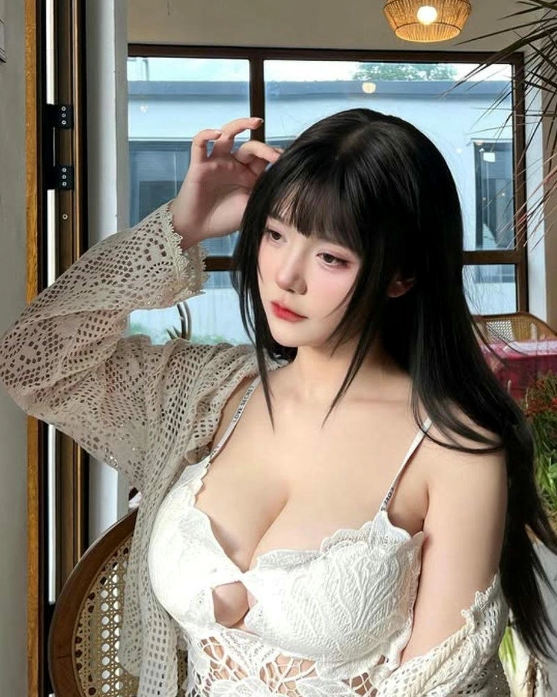 Gái xinh vú to đẹp, quyến rũ không thể chối từ